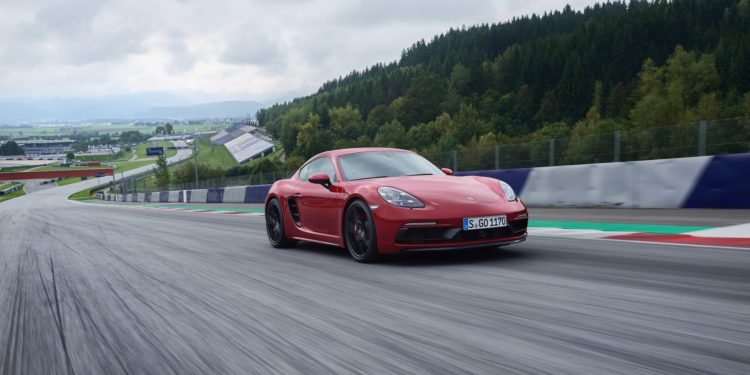 Porsche revela novo 718 GTS! 18