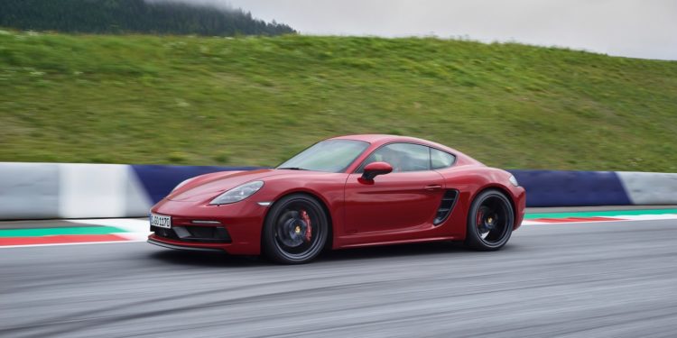 Porsche revela novo 718 GTS! 15