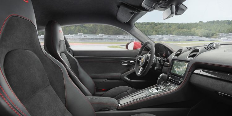 Porsche revela novo 718 GTS! 26