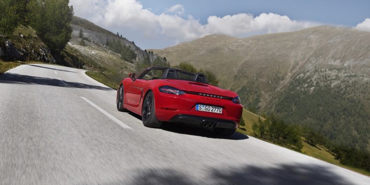 Porsche revela novo 718 GTS! 25
