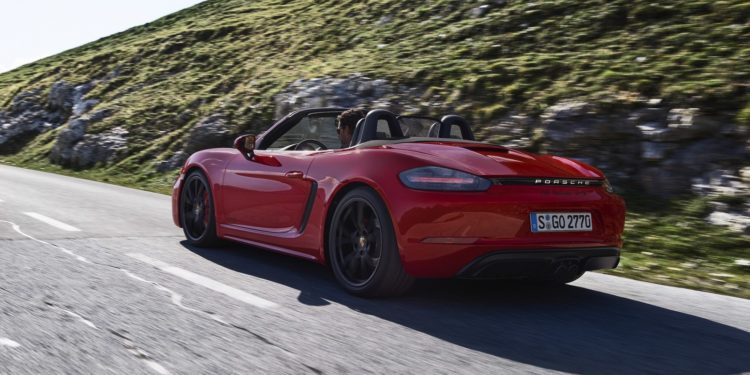 Porsche revela novo 718 GTS! 22