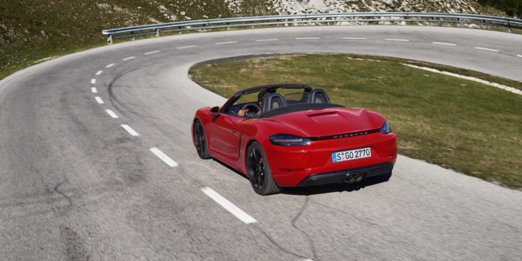 Porsche revela novo 718 GTS! 23
