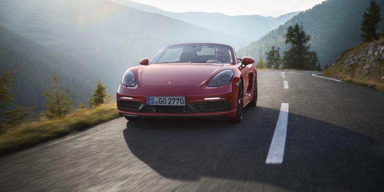 Porsche revela novo 718 GTS! 24