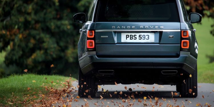 Range Rover recebe facelift com nova versão híbrida plug-in! 32