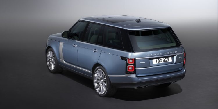 Range Rover recebe facelift com nova versão híbrida plug-in! 24