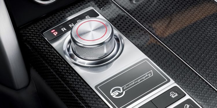Range Rover recebe facelift com nova versão híbrida plug-in! 13
