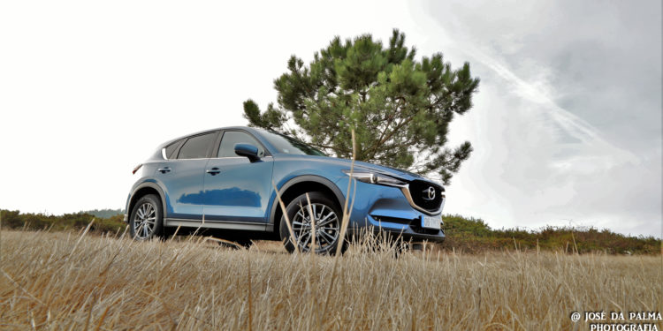 Mazda CX-5 2.2 SKYACTIV-D 4X2 Evolve AT: Eficiência elegante! 67