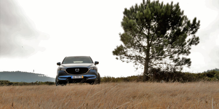 Mazda CX-5 2.2 SKYACTIV-D 4X2 Evolve AT: Eficiência elegante! 63