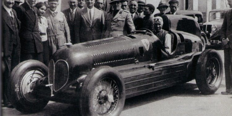 Alfa Romeo 16C Bimotore: O primeiro automóvel de corridas da Ferrari? 30
