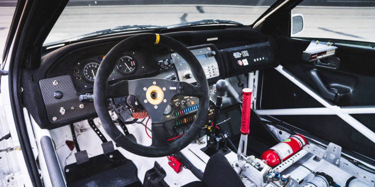 Ken Block de volta aos anos 90 com um Ford Escort RS Cosworth! 13