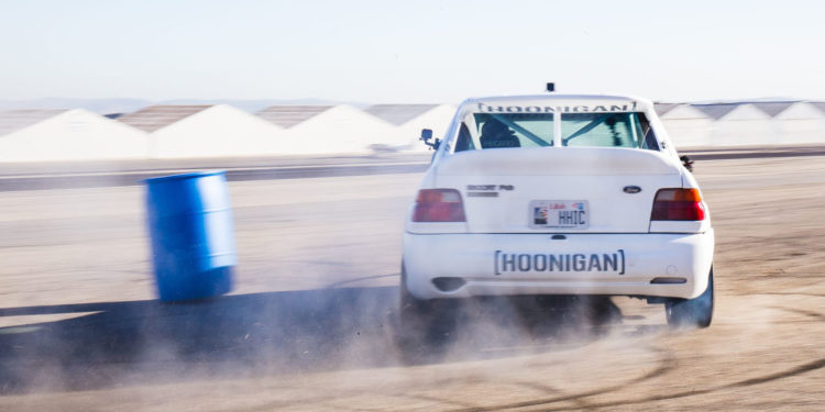 Ken Block de volta aos anos 90 com um Ford Escort RS Cosworth! 15