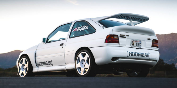 Ken Block de volta aos anos 90 com um Ford Escort RS Cosworth! 14
