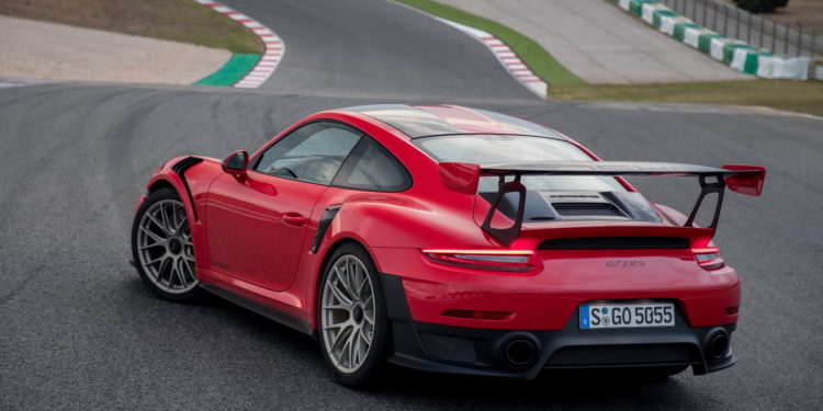 O Porsche 911 GT2 RS esteve em Portugal com Walter Rorhl e Mark Webber! 53
