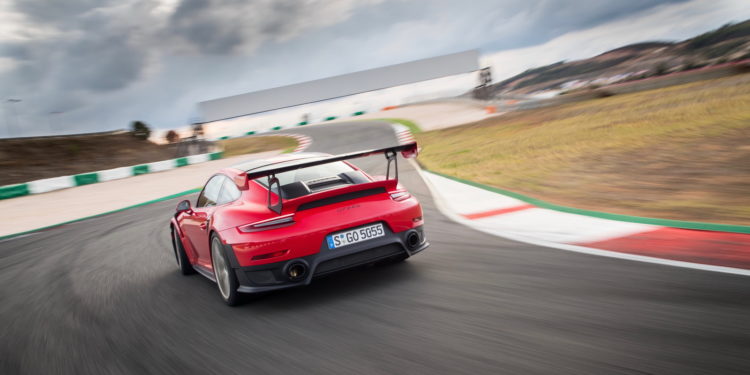 O Porsche 911 GT2 RS esteve em Portugal com Walter Rorhl e Mark Webber! 54