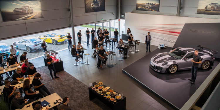 O Porsche 911 GT2 RS esteve em Portugal com Walter Rorhl e Mark Webber! 27