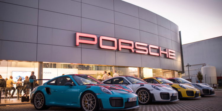 O Porsche 911 GT2 RS esteve em Portugal com Walter Rorhl e Mark Webber! 20