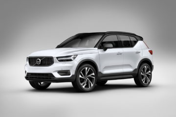 Novo Volvo XC40 T2 com 129cv 25