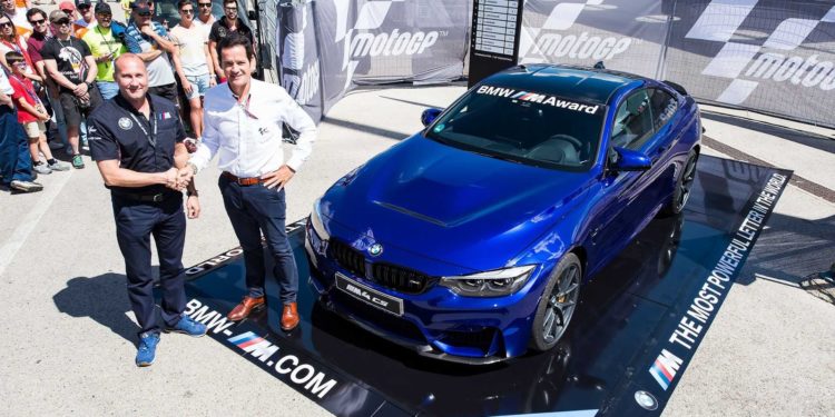 Marq Marquez recebe BMW M4 CS! 13
