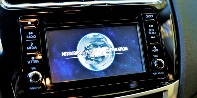 Novo Mitsubishi ASX 1.6 DI-D Intens: Valor seguro! 51