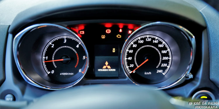 Novo Mitsubishi ASX 1.6 DI-D Intens: Valor seguro! 44