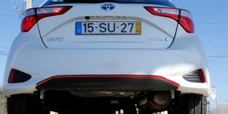 Toyota Yaris Hybrid: Utilitário ecológico! 47