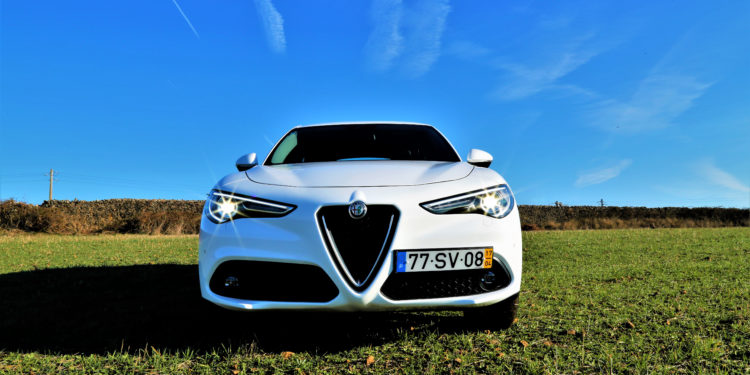 Alfa Romeo Stelvio Super 2.2 JTDM 210CV Q4: Performance Perfeita! 31