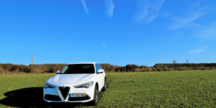 Alfa Romeo Stelvio Super 2.2 JTDM 210CV Q4: Performance Perfeita! 34