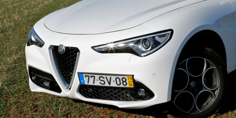 Alfa Romeo Stelvio Super 2.2 JTDM 210CV Q4: Performance Perfeita! 52