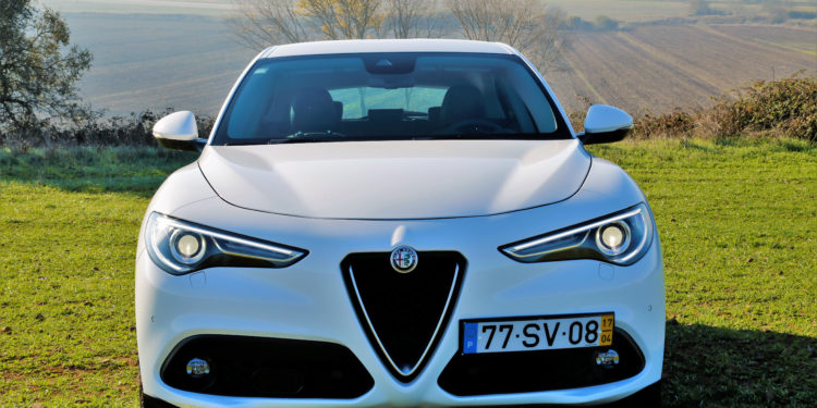 Alfa Romeo Stelvio Super 2.2 JTDM 210CV Q4: Performance Perfeita! 53