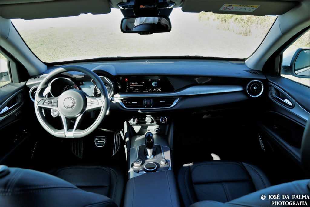 Alfa Romeo Stelvio Super 2.2 JTDM 210CV Q4: Performance Perfeita! 23