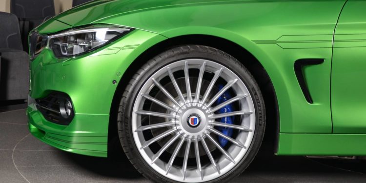 Alpina B4: Porque pensávamos que um BMW nunca iria ficar bem em verde! 28