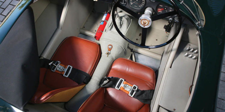 Este Jaguar C-Type vai a leilão e não será barato! 38