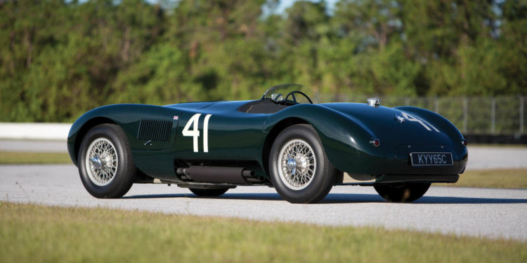 Este Jaguar C-Type vai a leilão e não será barato! 34