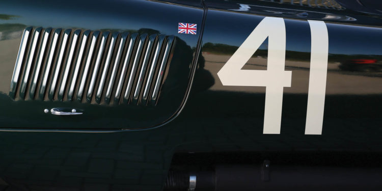 Este Jaguar C-Type vai a leilão e não será barato! 36
