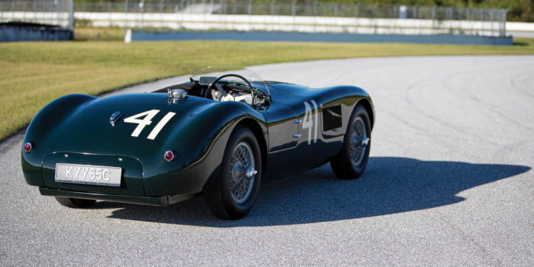 Este Jaguar C-Type vai a leilão e não será barato! 27