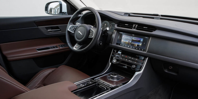 O maior cliente da Jaguar encomendou 30 Jaguar XF Sportbrake! 15