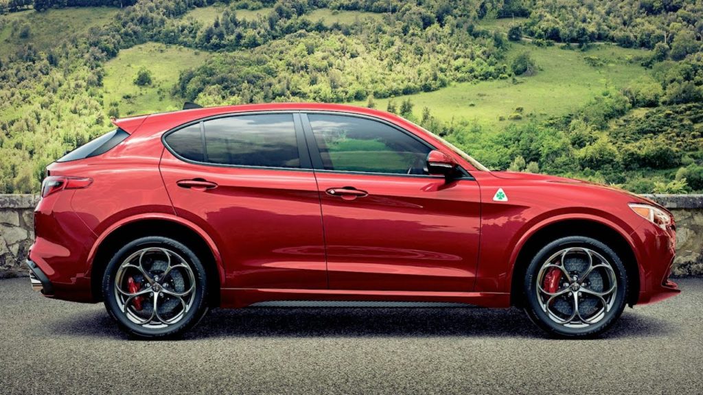 Já abriram as encomendas para o Alfa Romeo Stelvio Quadrifoglio! 18
