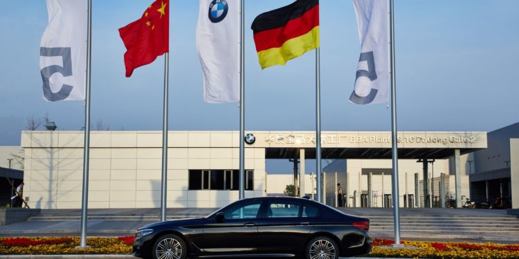 BMW é a marca premium mais vendida na China! 16
