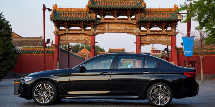 BMW é a marca premium mais vendida na China! 18