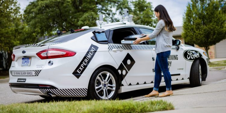 Ford aposta nos automóveis híbridos com condução autónoma! 15