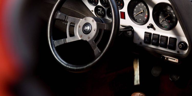 Este Lancia Stratos de 1974 vai ser vendido! 13