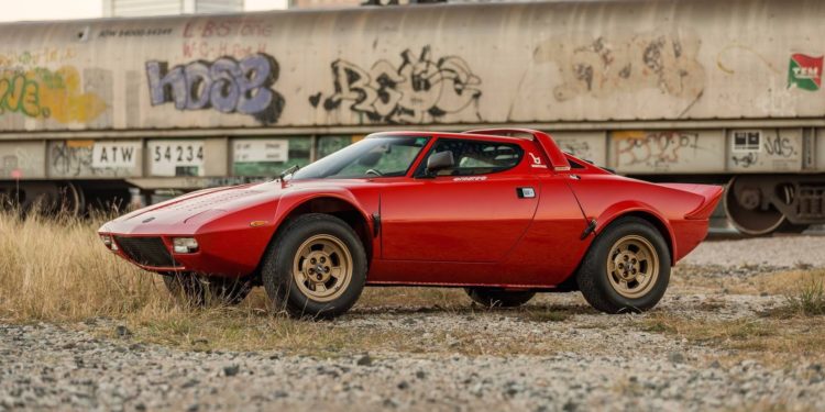 Este Lancia Stratos de 1974 vai ser vendido! 55