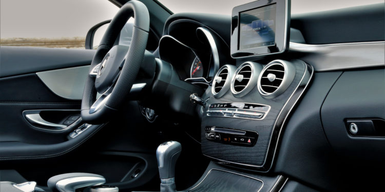 Mercedes C 180 Cabrio AMG: Exuberância de cabelos ao vento! 49