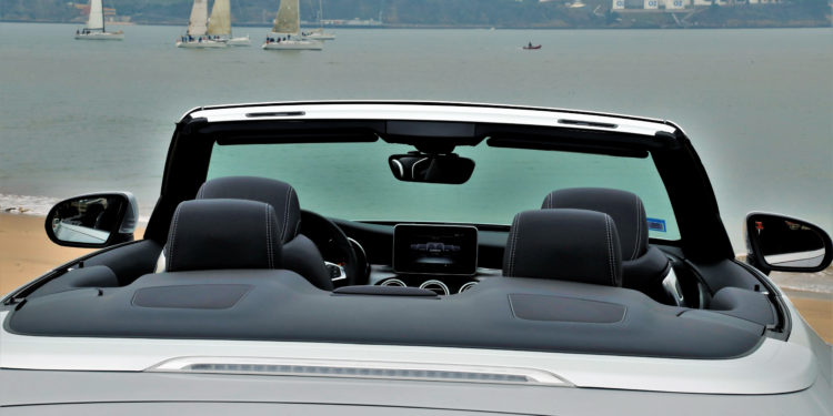 Mercedes C 180 Cabrio AMG: Exuberância de cabelos ao vento! 47