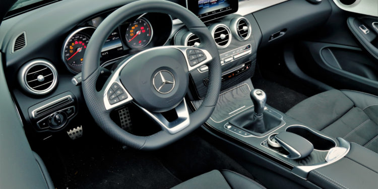 Mercedes C 180 Cabrio AMG: Exuberância de cabelos ao vento! 42