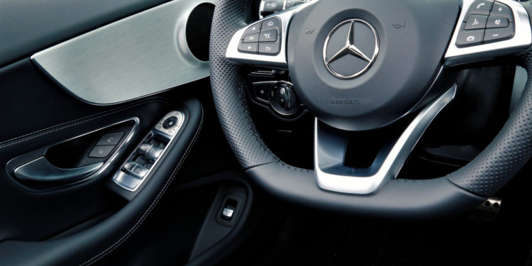 Mercedes C 180 Cabrio AMG: Exuberância de cabelos ao vento! 41