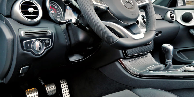 Mercedes C 180 Cabrio AMG: Exuberância de cabelos ao vento! 35