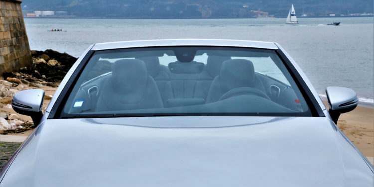 Mercedes C 180 Cabrio AMG: Exuberância de cabelos ao vento! 32