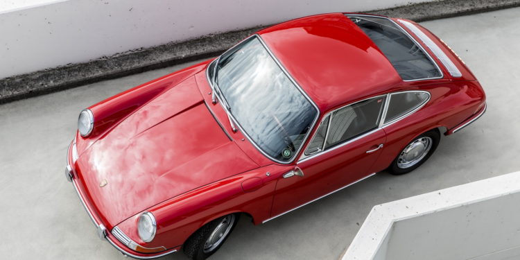 Este é o Porsche 911 mais antigo do museu de Estugarda! 16