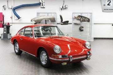 Este é o Porsche 911 mais antigo do museu de Estugarda! 14